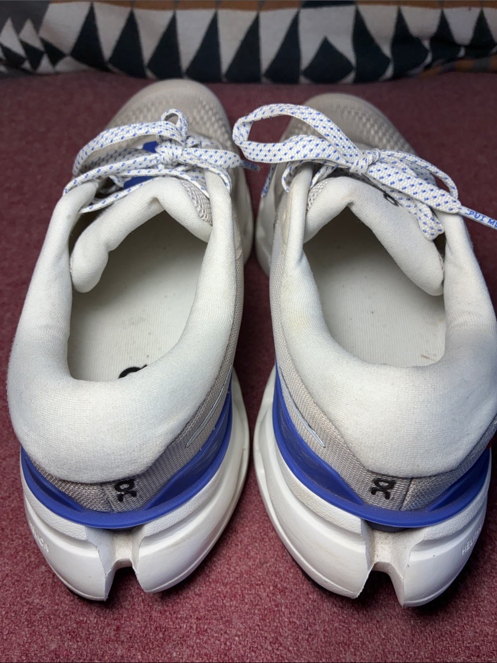 ON RUNNING Cloudrunner Performance Active Shoes - Picture 7 of 16